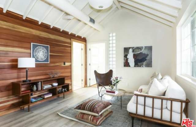 1606 MYRA Avenue Gallery 2