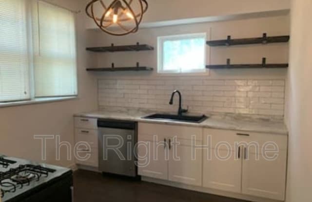 3021 Harney St Apt 1 - 3021 Harney St, Omaha, NE 68131