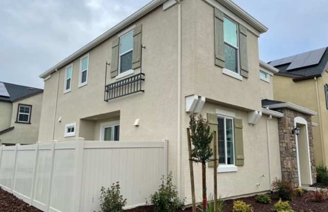 NEW LENNAR HOME, Ready For New Occupants! Gallery 1