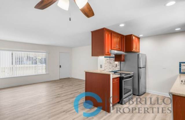 4239 Cleveland Ave photos photos