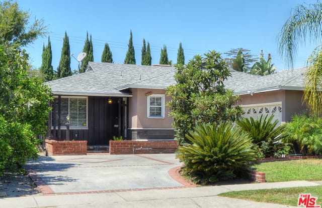 5739 Simpson Ave - 5739 Simpson Avenue, Los Angeles, CA 91607