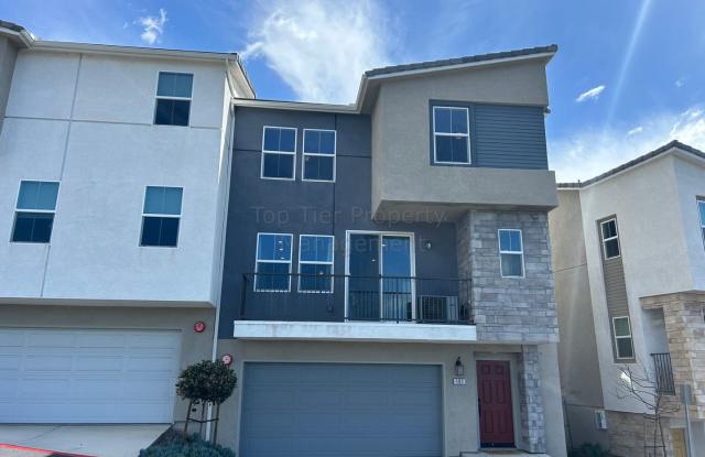 **Beautiful 2 bed / 2.5 bath Town Home in San Marcos - Available 08/14** photos photos
