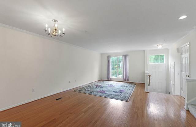 2209 BEAR VALLEY Terrace Gallery 3