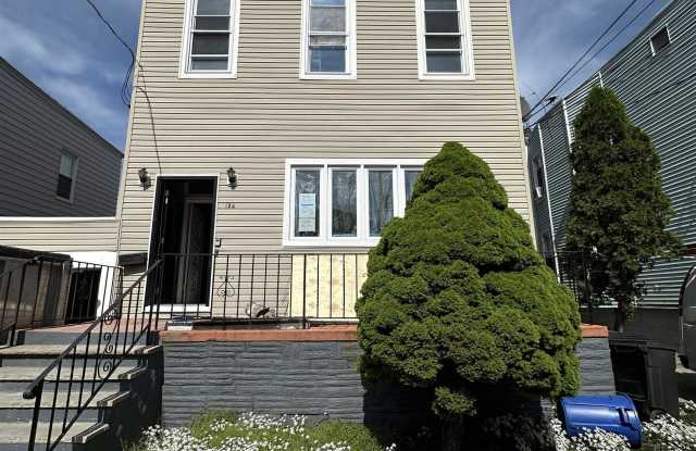 124 WINFIELD AVE photos photos