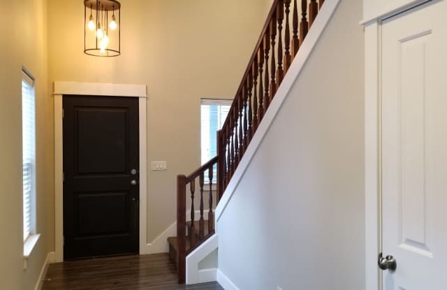 61213 Geary Dr Gallery 2