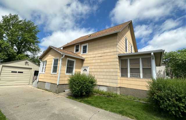 Beautiful 3 Bedroom Rental Gallery 3