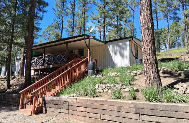 Three Bedroom Home With Updates! Gallery 1