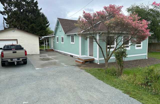 Mount Vernon 4 Bedroom - 928 West Hazel Street, Mount Vernon, WA 98273 Mount Vernon 4 Bedroom - 928 West Hazel Street, Mount Vernon, WA 98273