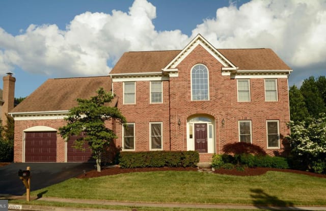 6202 SANDSTONE WAY - 6202 Sandstone Way, Centreville, VA 20124