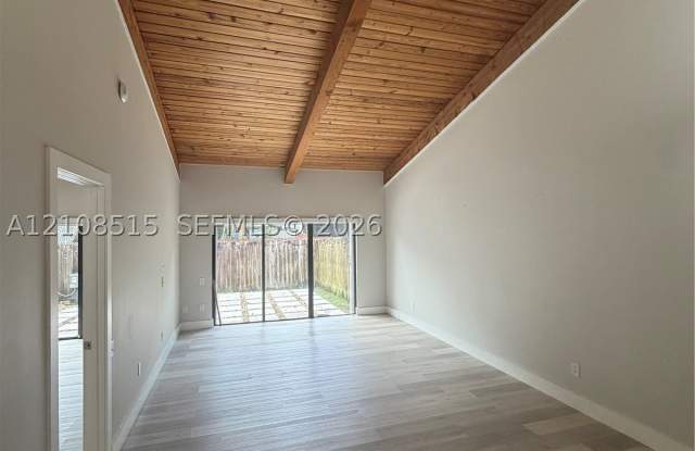13533 SW 101st Ln Gallery 2