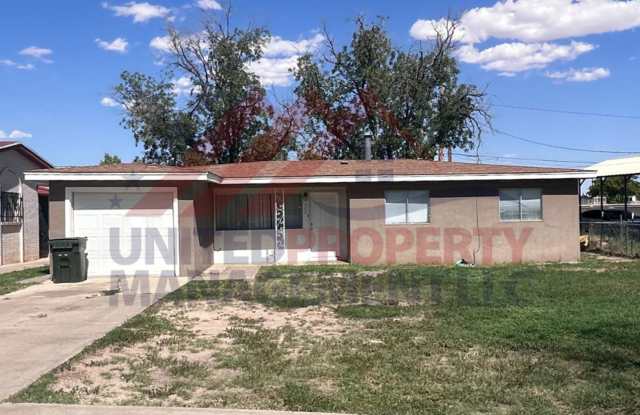 3 bedroom 2 bathroom house for rent Carlsbad NM photos photos