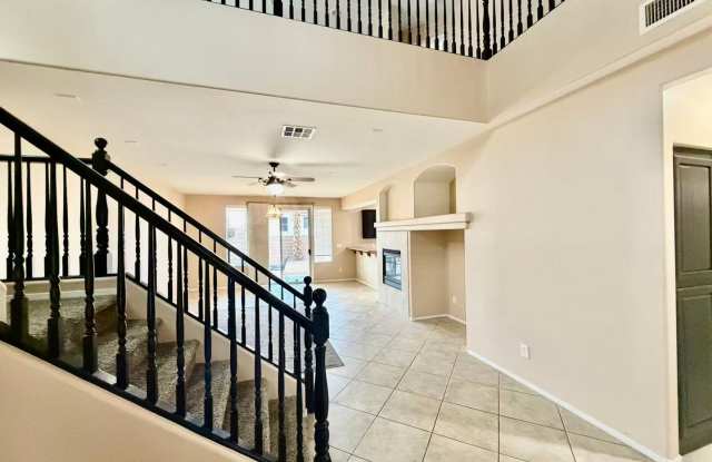 Southern Terrace Gem with Granite Kitchen & Primary Suite Retreat Gallery 3