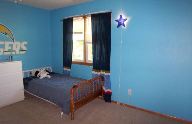 Beautiful 3 Bedroom Home in the Gilbert School District Gallery 3