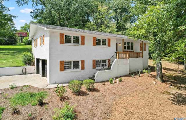 7916 Valley View Drive SE photos photos