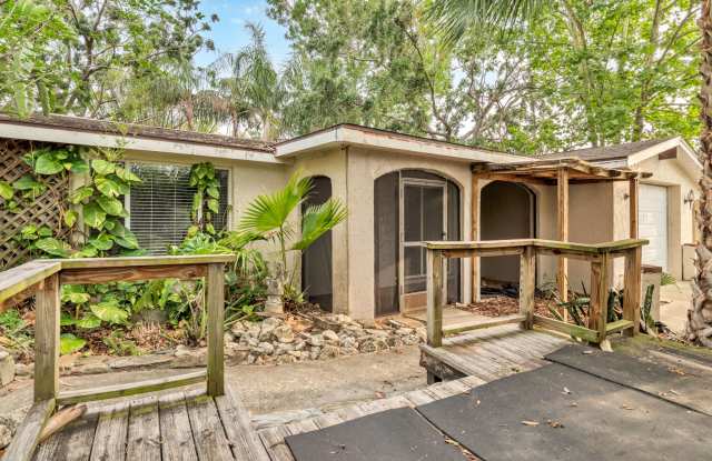 Spacious 2 Bedroom Home photos photos