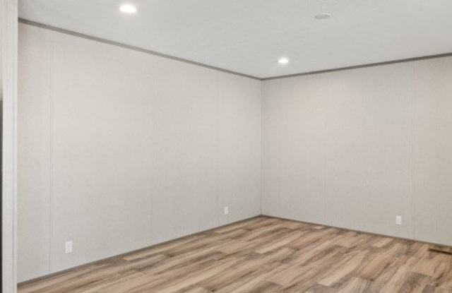 3052 N Gary Street Gallery 3
