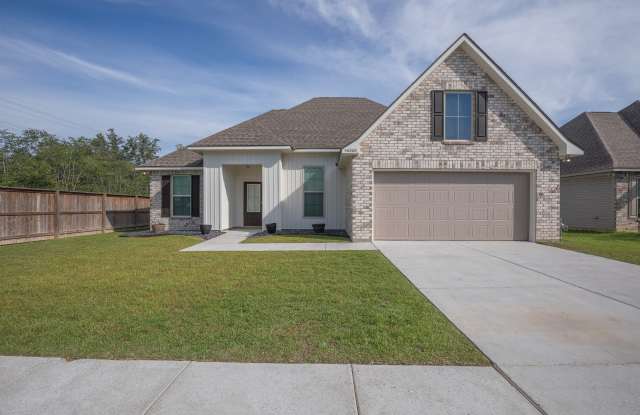 40008 Trace Avenue - 40008 Trace Avenue, Ascension County, LA 70769