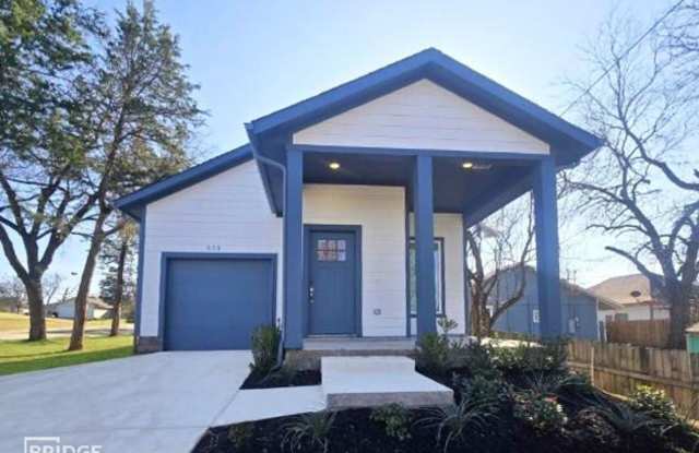 333 E Hull Street, Denison, Texas 75021 Gallery 3