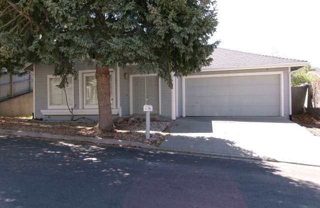 3 bedroom, 2 bath, 2-car garage in Lakeridge Springs Community photos photos