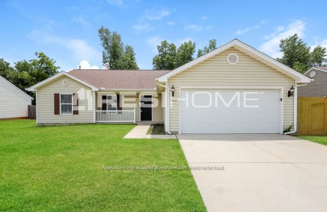 4404 Southeast 87th Street photos photos