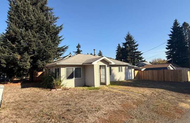 Quaint Two Bedroom Home Near Downtown Vancouver with Garage and Fenced Backyard! Gallery 1
