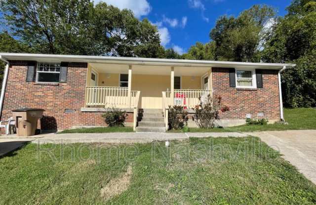916 Algonquin Ct Gallery 1