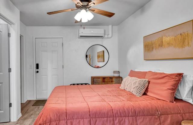 1514 W 4th Ave photos photos