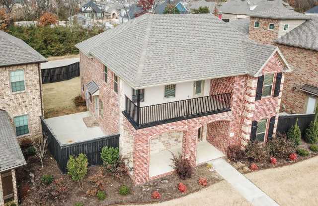 Stunning 3 Bedroom, 2.5 Bathroom Home In Fayetteville, A Gallery 3