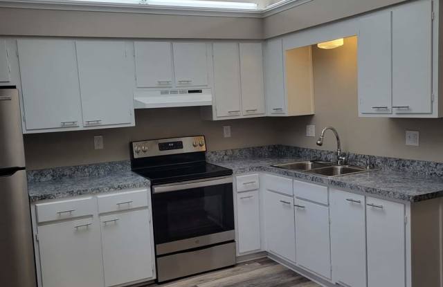 129 Onondaga Ave photos photos