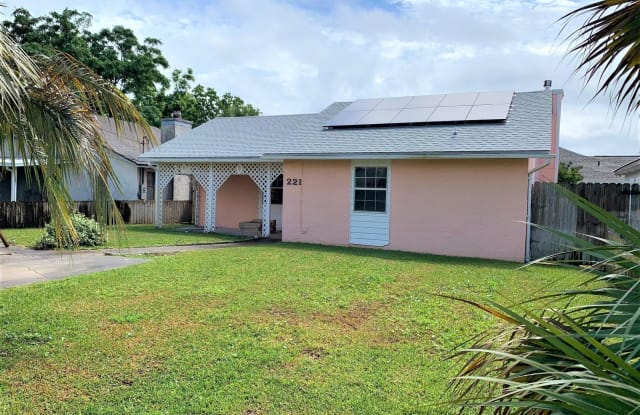 221 Poinsettia Drive - 221 Poinsettia Drive, Panama City Beach, FL 32413