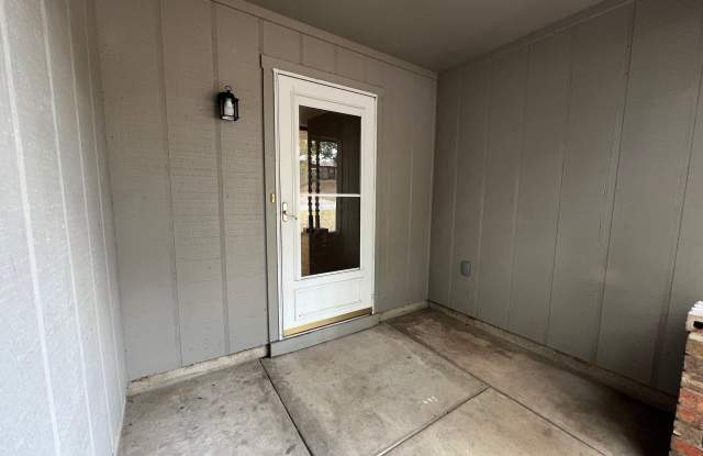 213 Glenhaven Drive Gallery 3