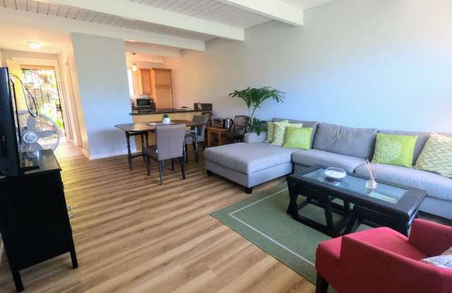 Fully Furnished Waialae Gardens 2 Bed/2 bath Townhouse photos photos
