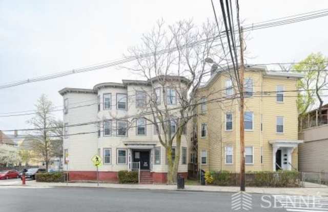 102 Elm - 102 Elm Street, Somerville, MA 02144