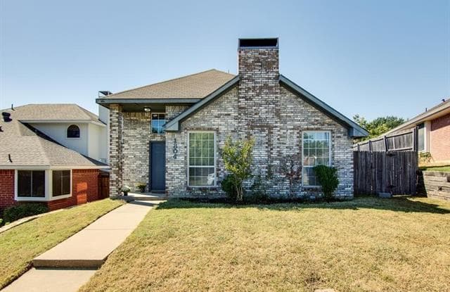 1804 Green Oak Drive - 1804 Green Oak Drive, Lewisville, TX 75067