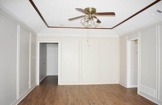 311 Christie Court Gallery 3