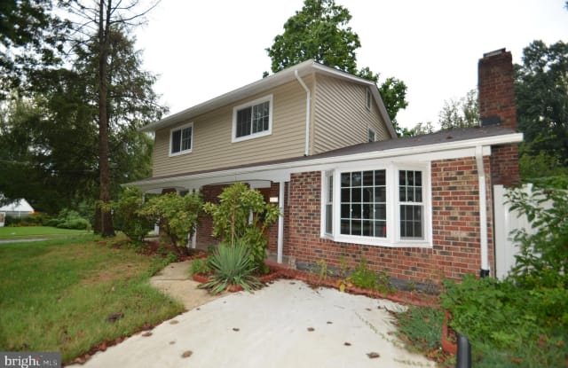 5200 KINGS PARK DRIVE - 5200 Kings Park Drive, Kings Park, VA 22151