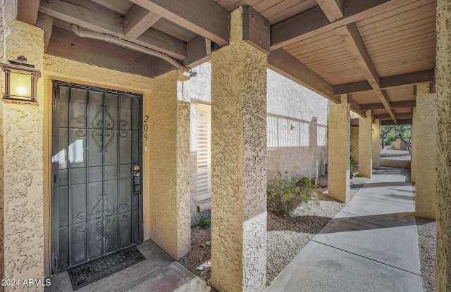 7402 E CAREFREE Drive photos photos