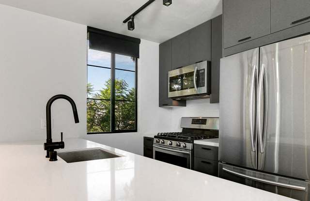 3602 Dunn Gallery 4