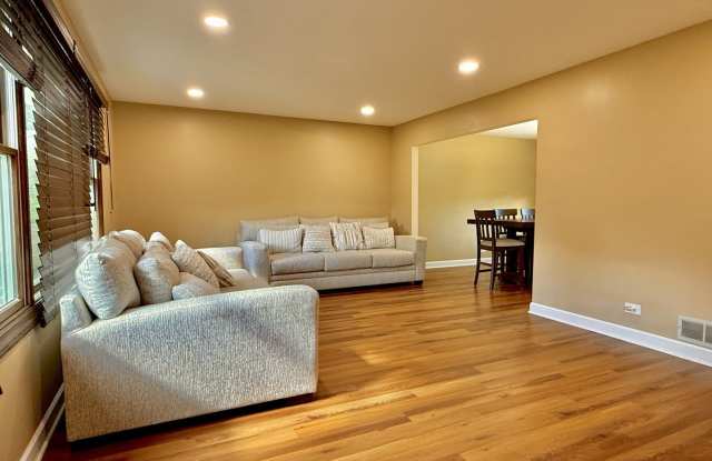 411 Sequoia Court Gallery 2