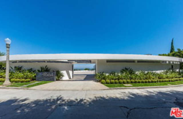9364 Beverlycrest Drive Gallery 3