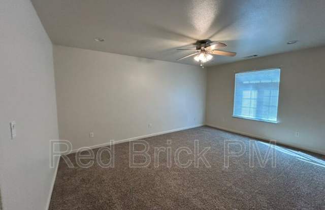 1236 E Alexander Ave. Gallery 4