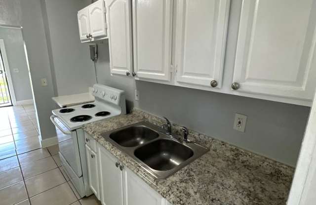 2540/2542 Moncrief Rd photos photos