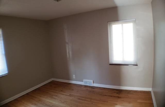 16910 Parkside Gallery 4