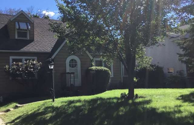 311 Dawn Ave photos photos