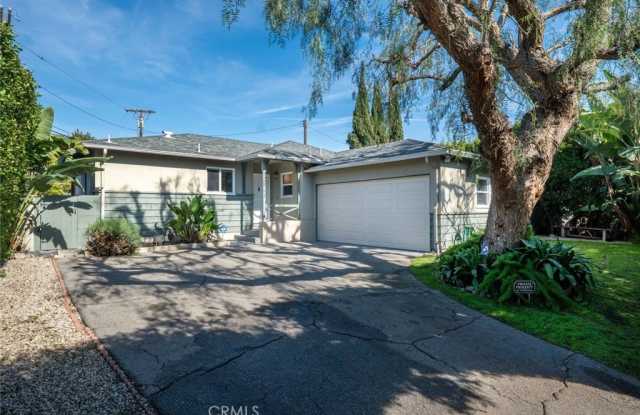 12543 Hartland Street photos photos