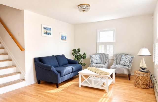 561 Monmouth Avenue Gallery 4