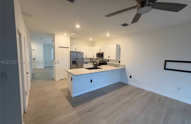 18062 SW 147th Ct Gallery 4