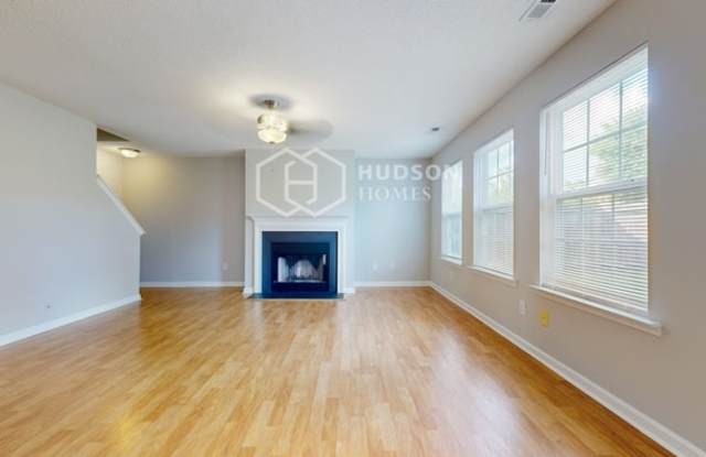 8000 Wesley Farm Drive Gallery 4