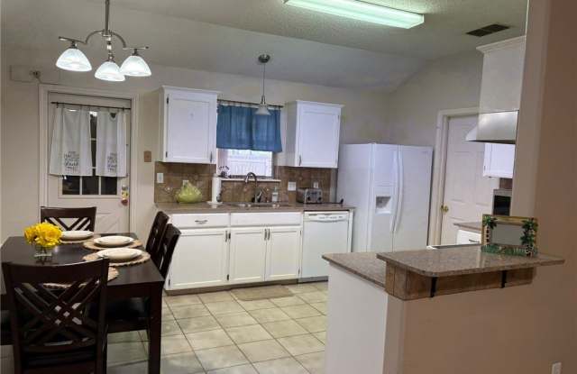 14721 Lighthouse Drive Gallery 3