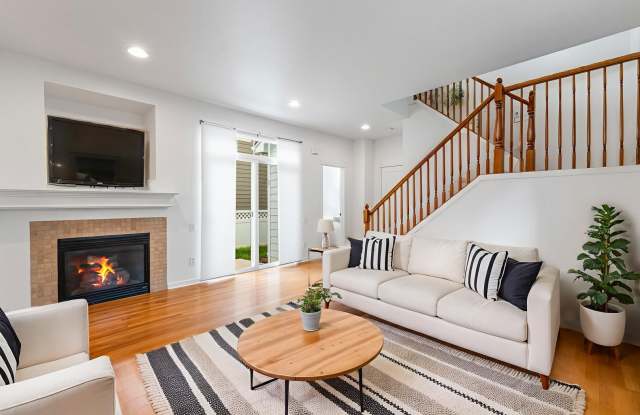 Gorgeous 3-Bed, 2.5-Bath Home With Great Amenities! Gallery 4